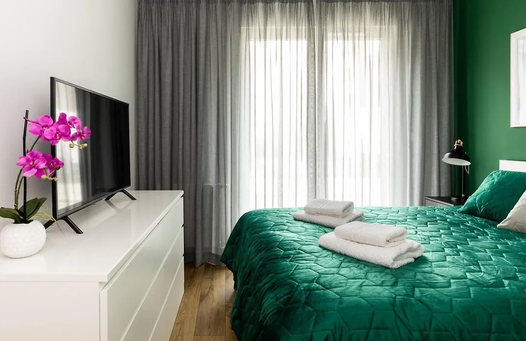 Green Boutique Apartment 60M2 & Garage-1